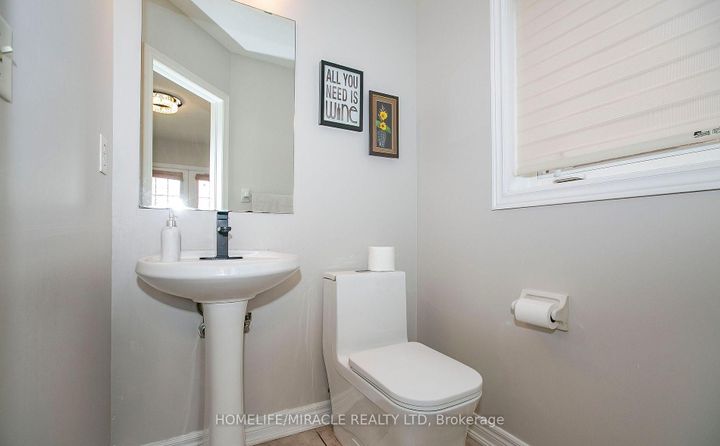 Photo 12 at 29 Dewridge Court, Wellington, Brampton