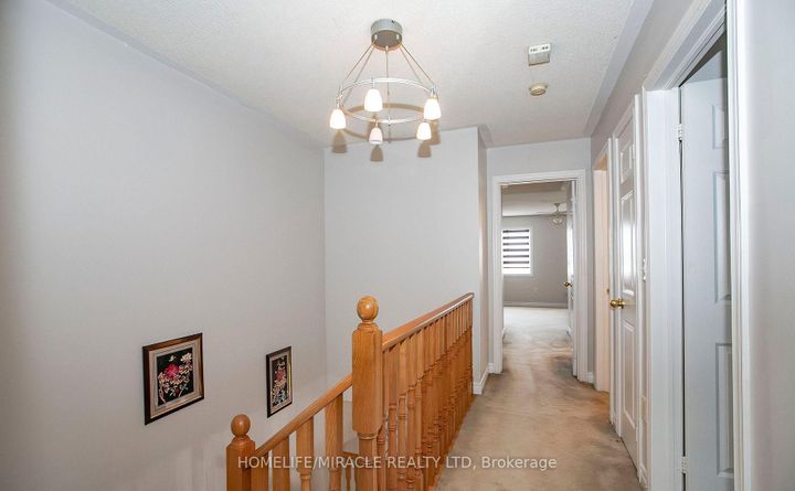 Photo 13 at 29 Dewridge Court, Wellington, Brampton