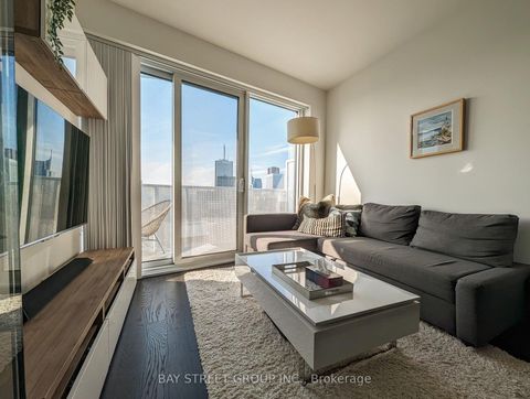 Photo 5 at 6103 - 100 Harbour Street, Waterfront Communities C1, Toronto