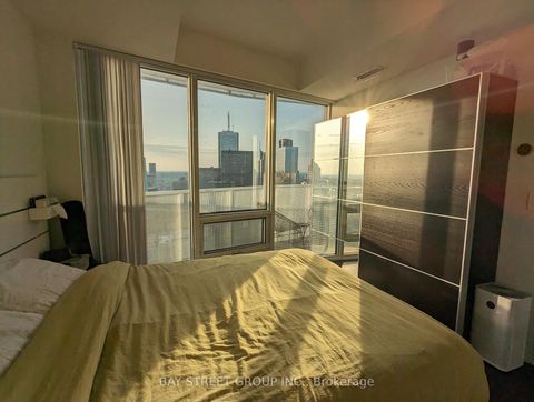 Photo 9 at 6103 - 100 Harbour Street, Waterfront Communities C1, Toronto