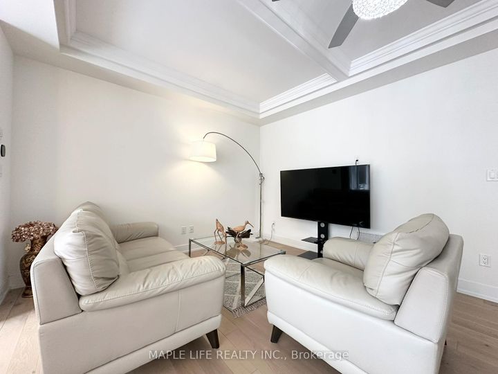 Photo 12 at 124 Hilts Drive, Rural Richmond Hill, Richmond Hill