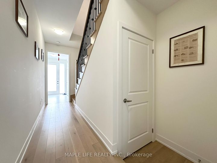 Photo 14 at 124 Hilts Drive, Rural Richmond Hill, Richmond Hill