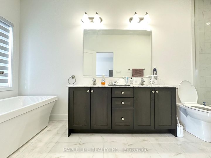 Photo 27 at 124 Hilts Drive, Rural Richmond Hill, Richmond Hill