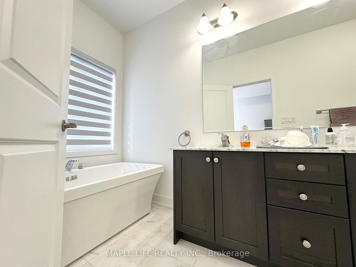 Photo 28 at 124 Hilts Drive, Rural Richmond Hill, Richmond Hill