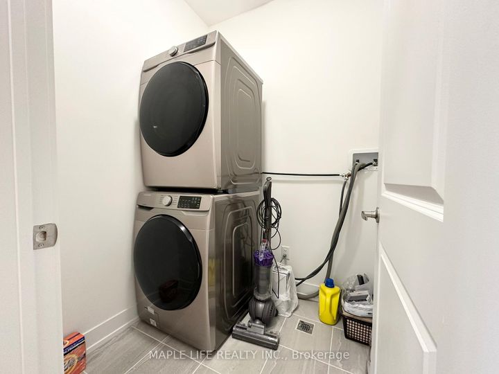 Photo 31 at 124 Hilts Drive, Rural Richmond Hill, Richmond Hill