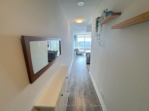 Photo 4 at 810 - 520 Steeles Avenue W, Yorkhill, Vaughan