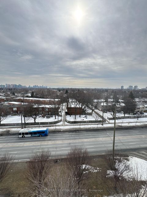 Photo 10 at 810 - 520 Steeles Avenue W, Yorkhill, Vaughan