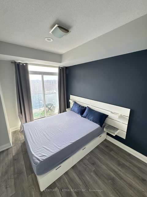 Photo 11 at 810 - 520 Steeles Avenue W, Yorkhill, Vaughan