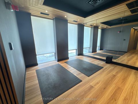 Photo 16 at 810 - 520 Steeles Avenue W, Yorkhill, Vaughan