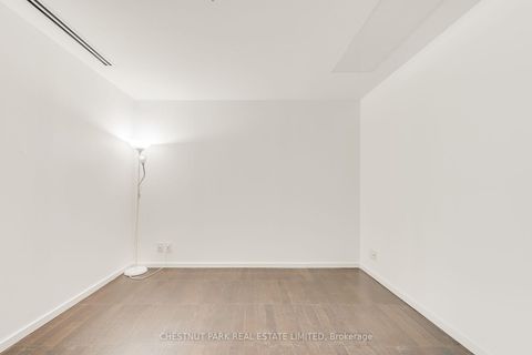 Photo 7 at 3205 - 180 University Avenue, Bay Street Corridor, Toronto