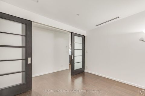 Photo 20 at 3205 - 180 University Avenue, Bay Street Corridor, Toronto