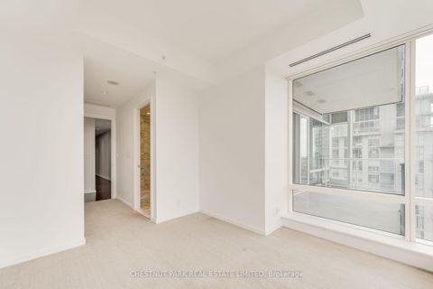 Photo 23 at 3205 - 180 University Avenue, Bay Street Corridor, Toronto