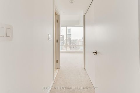 Photo 24 at 3205 - 180 University Avenue, Bay Street Corridor, Toronto