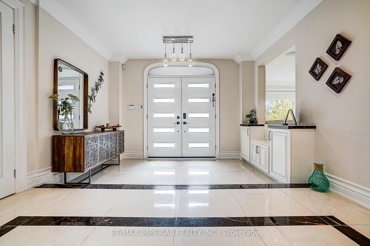 Photo 5 at 50 Kings Cross Avenue, Bayview Hill, Richmond Hill