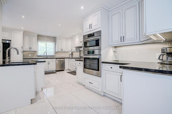 Photo 18 at 50 Kings Cross Avenue, Bayview Hill, Richmond Hill