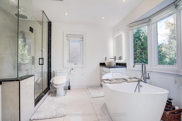 Photo 22 at 50 Kings Cross Avenue, Bayview Hill, Richmond Hill