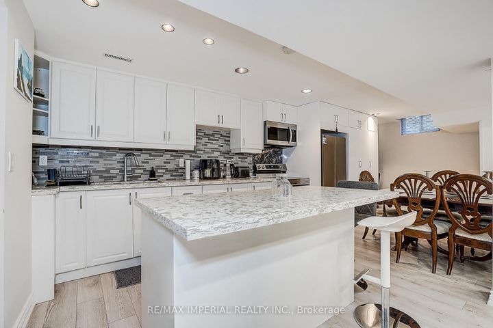 Photo 33 at 50 Kings Cross Avenue, Bayview Hill, Richmond Hill