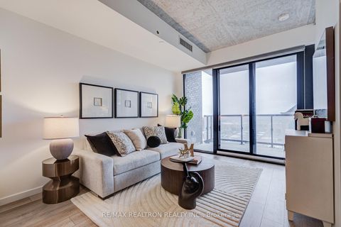 Photo 13 at 518 - 7 Smith Crescent, Queensway, Toronto