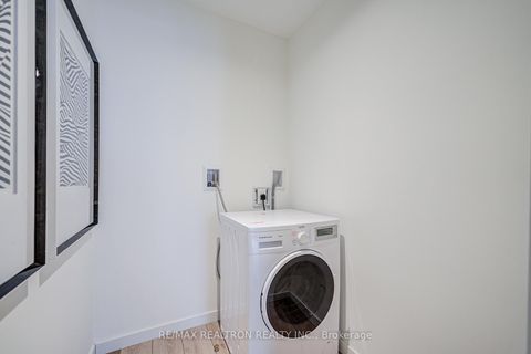 Photo 29 at 518 - 7 Smith Crescent, Queensway, Toronto