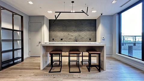 Photo 33 at 518 - 7 Smith Crescent, Queensway, Toronto