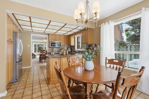 Photo 14 at 25 Autumn Lane, Allandale Heights, Barrie