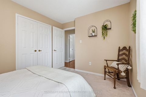 Photo 22 at 25 Autumn Lane, Allandale Heights, Barrie