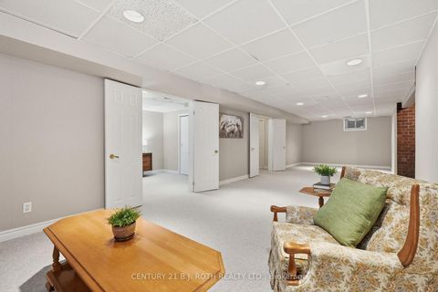 Photo 31 at 25 Autumn Lane, Allandale Heights, Barrie