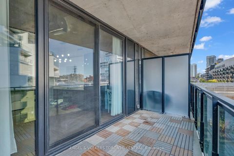 Photo 11 at 310 - 21 Lawren Harris Square, Waterfront Communities C8, Toronto