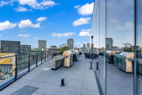 Photo 20 at 310 - 21 Lawren Harris Square, Waterfront Communities C8, Toronto