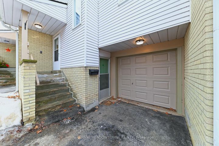 Photo 1 at 74 - 80 Lynden Circle, Georgetown, Halton Hills