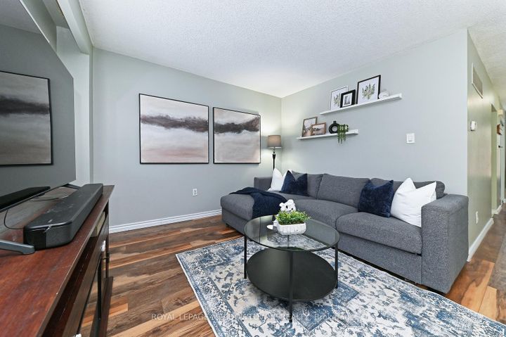 Photo 8 at 74 - 80 Lynden Circle, Georgetown, Halton Hills