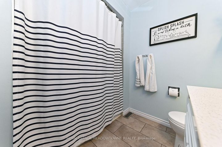 Photo 24 at 74 - 80 Lynden Circle, Georgetown, Halton Hills