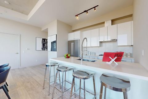 Photo 9 at 1701 - 458 Richmond Street W, Waterfront Communities C1, Toronto