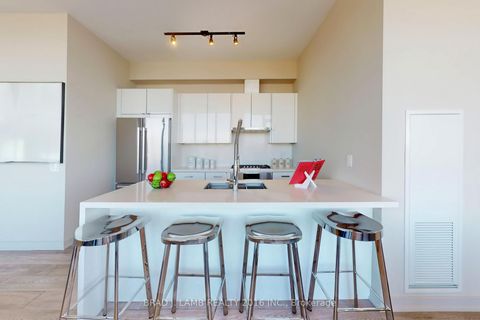 Photo 10 at 1701 - 458 Richmond Street W, Waterfront Communities C1, Toronto