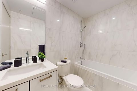 Photo 30 at 1701 - 458 Richmond Street W, Waterfront Communities C1, Toronto