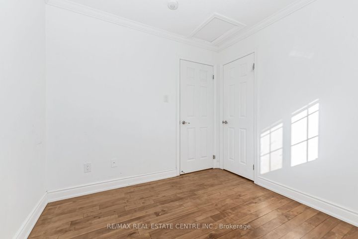 Photo 17 at 67 Talbot Street, Brampton West, Brampton