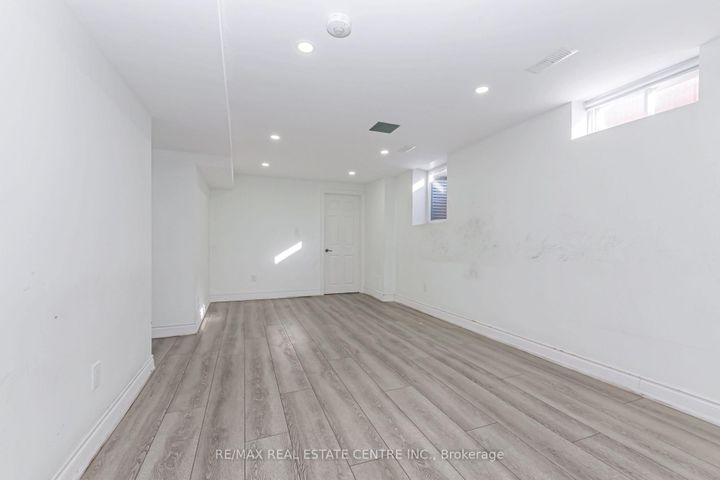 Photo 25 at 67 Talbot Street, Brampton West, Brampton