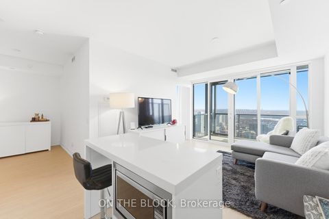 Photo 4 at 5309 - 7 Grenville Street, Bay Street Corridor, Toronto