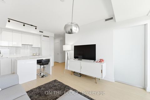 Photo 5 at 5309 - 7 Grenville Street, Bay Street Corridor, Toronto