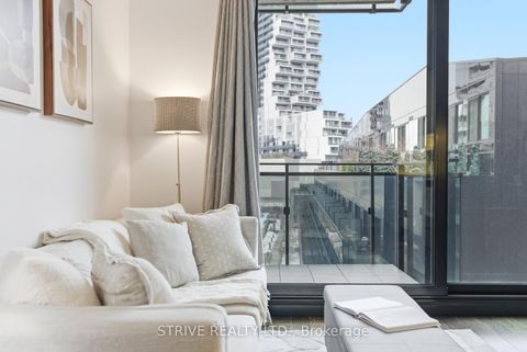 Photo 10 at 612 - 51 Trolley Crescent, Moss Park, Toronto