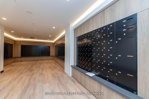 Photo 5 at B-2313 - 7950 Bathurst Street, Beverley Glen, Vaughan