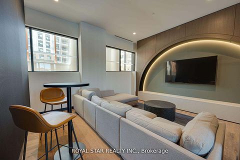 Photo 8 at B-2313 - 7950 Bathurst Street, Beverley Glen, Vaughan