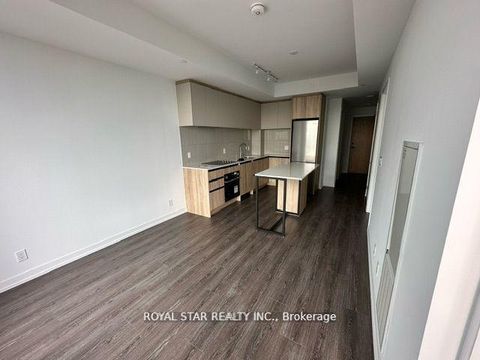 Photo 16 at B-2313 - 7950 Bathurst Street, Beverley Glen, Vaughan