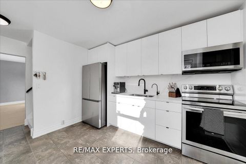 Photo 8 at 60 Anthony Road, CFB, Toronto