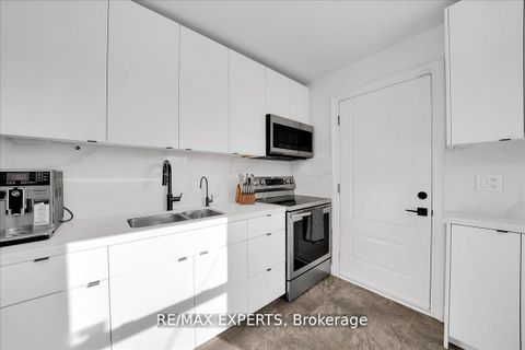 Photo 9 at 60 Anthony Road, CFB, Toronto