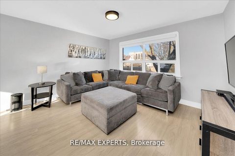 Photo 13 at 60 Anthony Road, CFB, Toronto