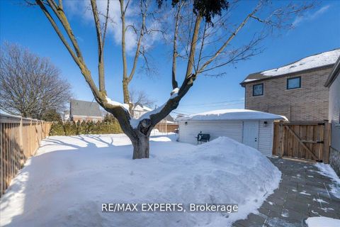 Photo 32 at 60 Anthony Road, CFB, Toronto