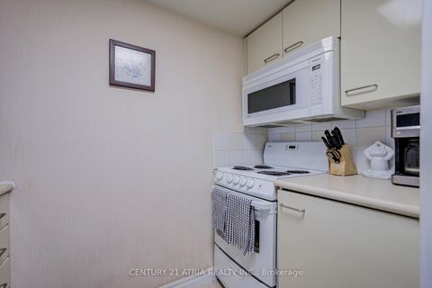 Photo 13 at 501 - 38 Elm Street, Bay Street Corridor, Toronto