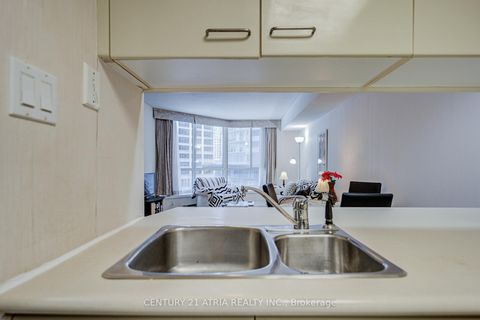 Photo 14 at 501 - 38 Elm Street, Bay Street Corridor, Toronto