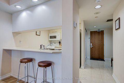 Photo 15 at 501 - 38 Elm Street, Bay Street Corridor, Toronto